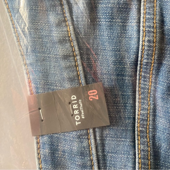 NWT torrid 7'' Perfect High-Rise Short - Picture 10 of 10